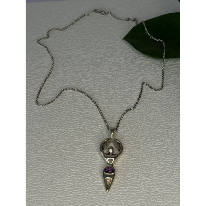 925 Sterling Silver Figural Amethyst Necklace Length 18 inch