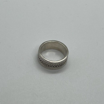 925 Sterling Silver & Spinner Geo Art Ring Size 7