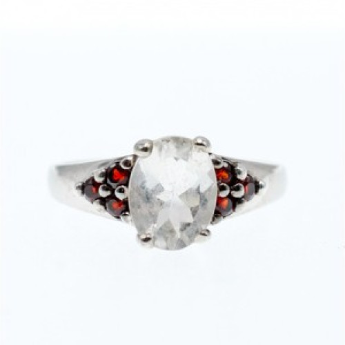 925 Sterling Silver Goshenite & Garnet Ring Size 8