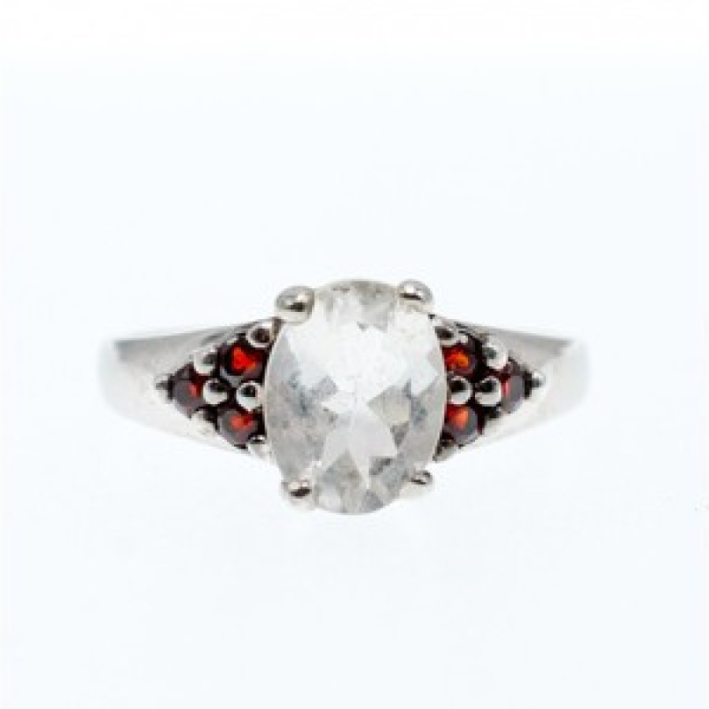 925 Sterling Silver Goshenite & Garnet Ring Size 8