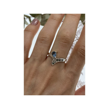 925 Sterling Silver Topaz & Marcasites Ring Size 10