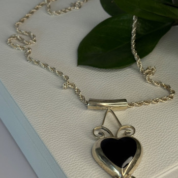 925 Sterling Silver Onyx Heart Necklace Length 24 Inch