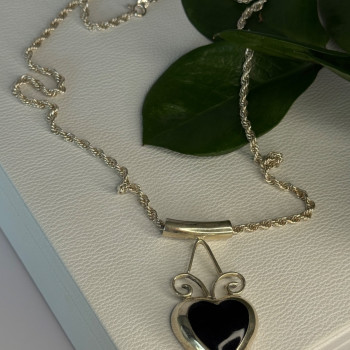 925 Sterling Silver Onyx Heart Necklace Length 24 Inch