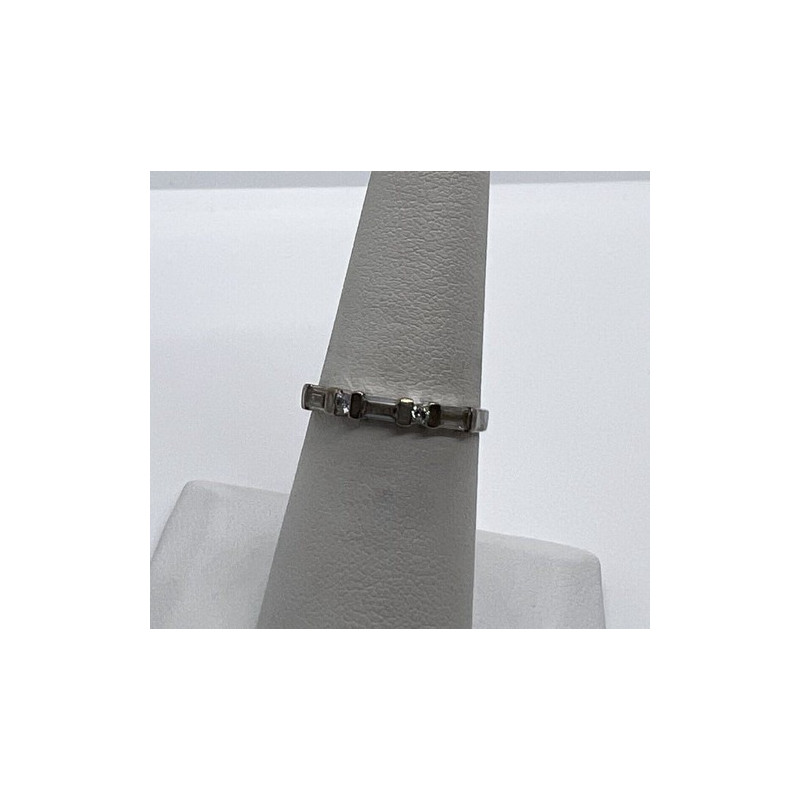 925 Sterling Silver & CZ Ring Size 6.5