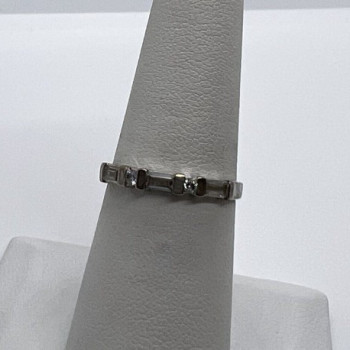 925 Sterling Silver & CZ Ring Size 6.5