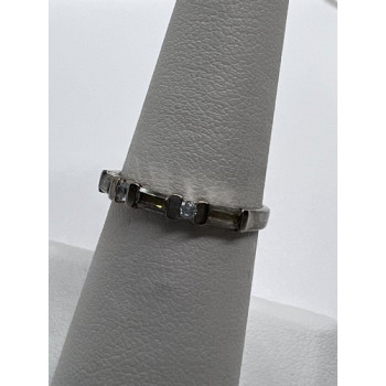 925 Sterling Silver & CZ Ring Size 6.5
