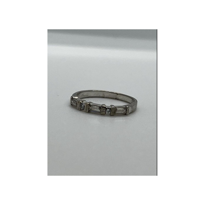 925 Sterling Silver & CZ Ring Size 6.5