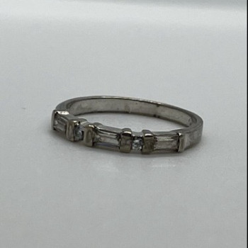 925 Sterling Silver & CZ Ring Size 6.5