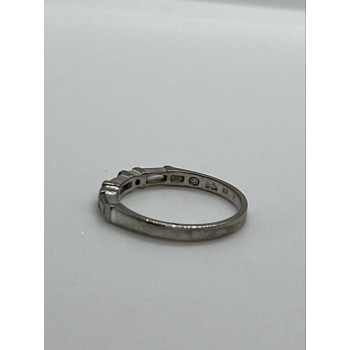 925 Sterling Silver & CZ Ring Size 6.5