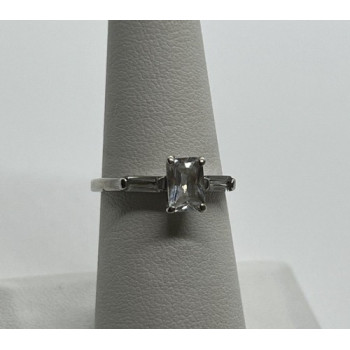 925 Sterling Silver & CZ Ring Size 6.5