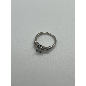 925 Sterling Silver & CZ Ring Size 6.5