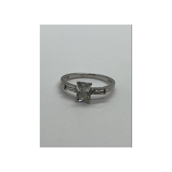 925 Sterling Silver & CZ Ring Size 6.5