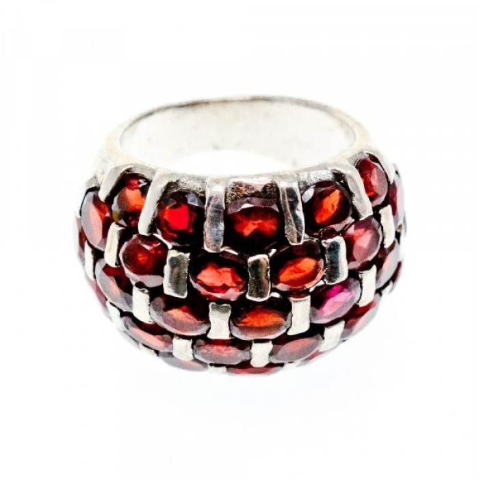 925 Sterling Silver Garnet Ring Size 8