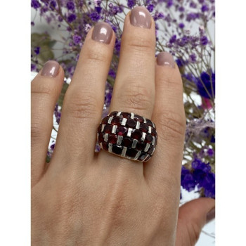 925 Sterling Silver Garnet Ring Size 8