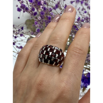 925 Sterling Silver Garnet Ring Size 8