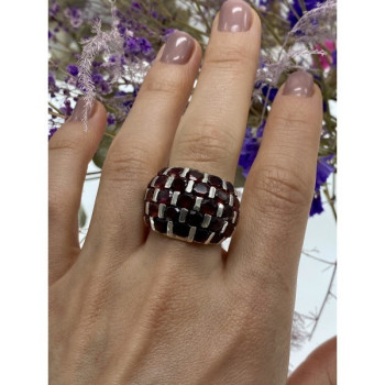 925 Sterling Silver Garnet Ring Size 8