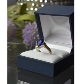 925 Sterling Silver Blue Tourmaline Ring Size 6.5