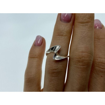 925 Sterling Silver Ring Size 4.5