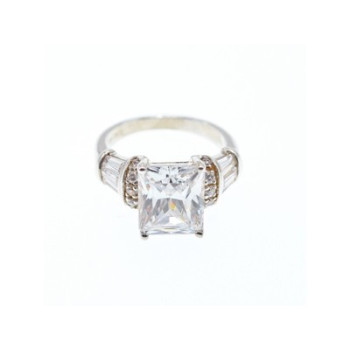 925 Sterling Silver White/colorless CZ Ring Size 5.5