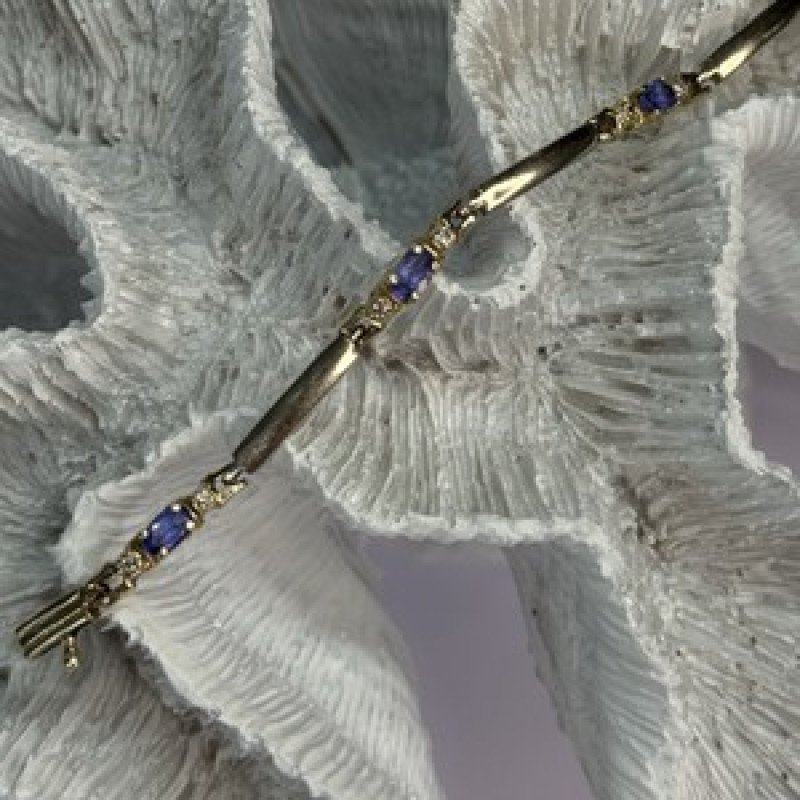14K Yellow Gold Tanzanite & Diamond Bracelet Length 7.5 Inch