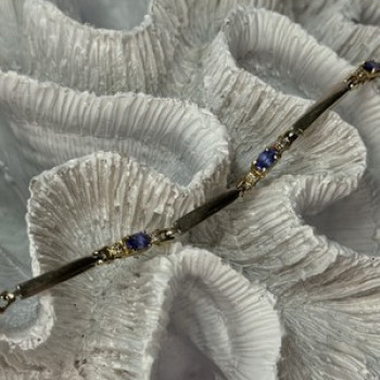 14K Yellow Gold Tanzanite & Diamond Bracelet Length 7.5 Inch