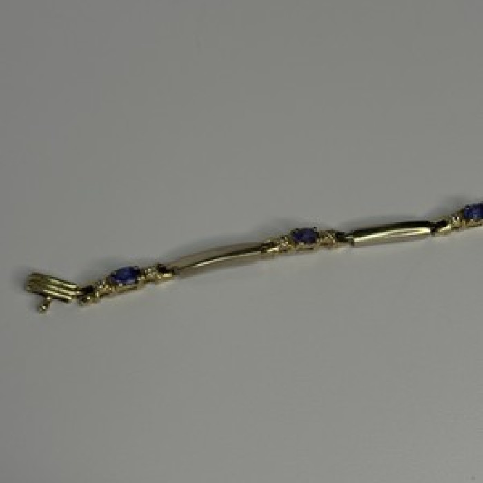 14K Yellow Gold Tanzanite & Diamond Bracelet Length 7.5 Inch