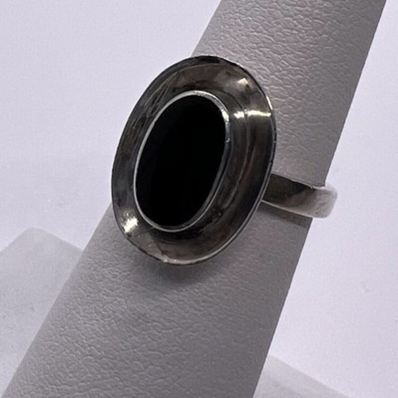 925 Sterling Silver & Onyx Soma Ring Size 5