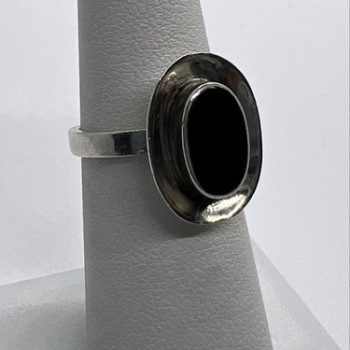 925 Sterling Silver & Onyx Soma Ring Size 5