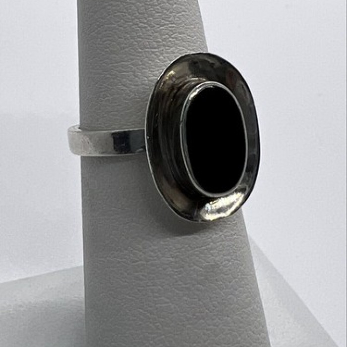 925 Sterling Silver & Onyx Soma Ring Size 5