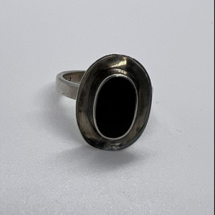 925 Sterling Silver & Onyx Soma Ring Size 5