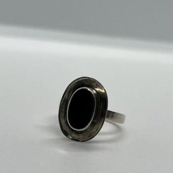 925 Sterling Silver & Onyx Soma Ring Size 5
