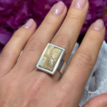 Vintage 925 Sterling Silver Yashma Versions Ring Size 7