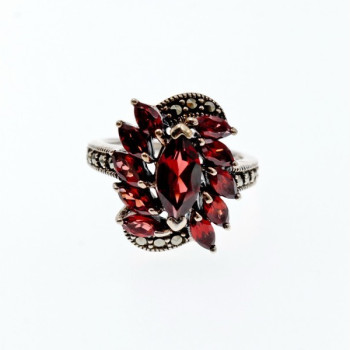 925 Sterling Silver Spessartine & Marcasites Ring Size 6.5