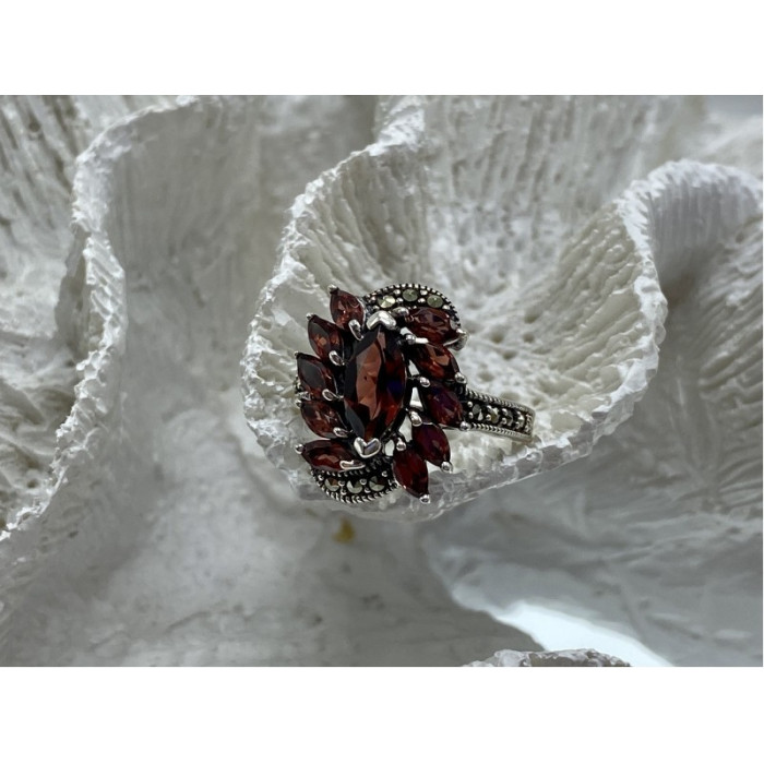 925 STERLING SILVER SPESSARTINE & MARCASITES RING SIZE 6.5