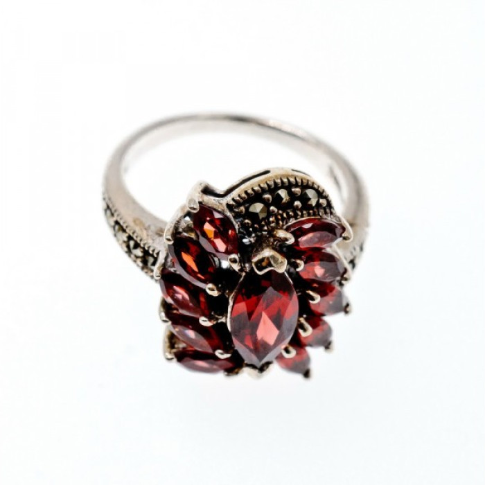 925 Sterling Silver Spessartine & Marcasites Ring Size 6.5
