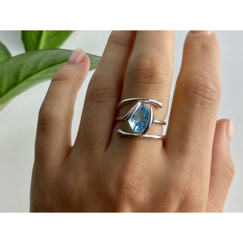 925 Sterling Silver Topaz Ring Size 8