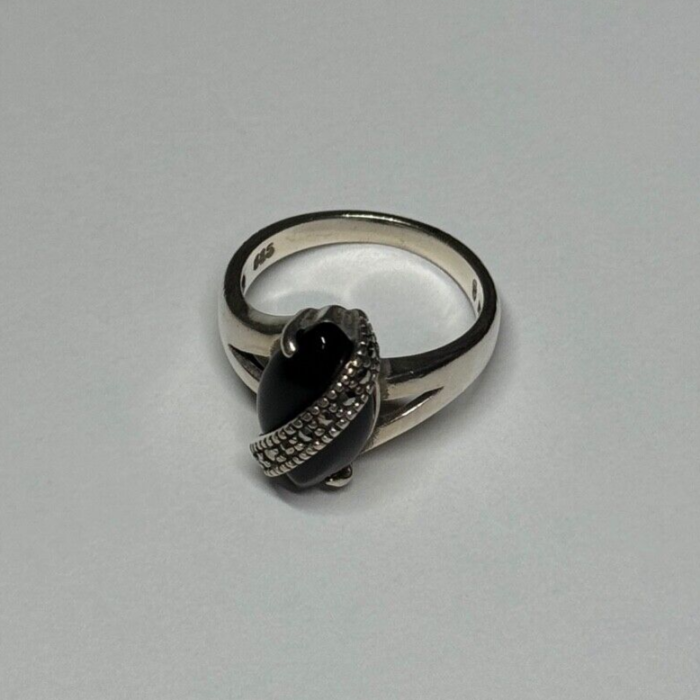 925 Sterling Silver Onyx & Marcasite Ring Size 5