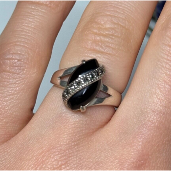 925 Sterling Silver Onyx & Marcasite Ring Size 5