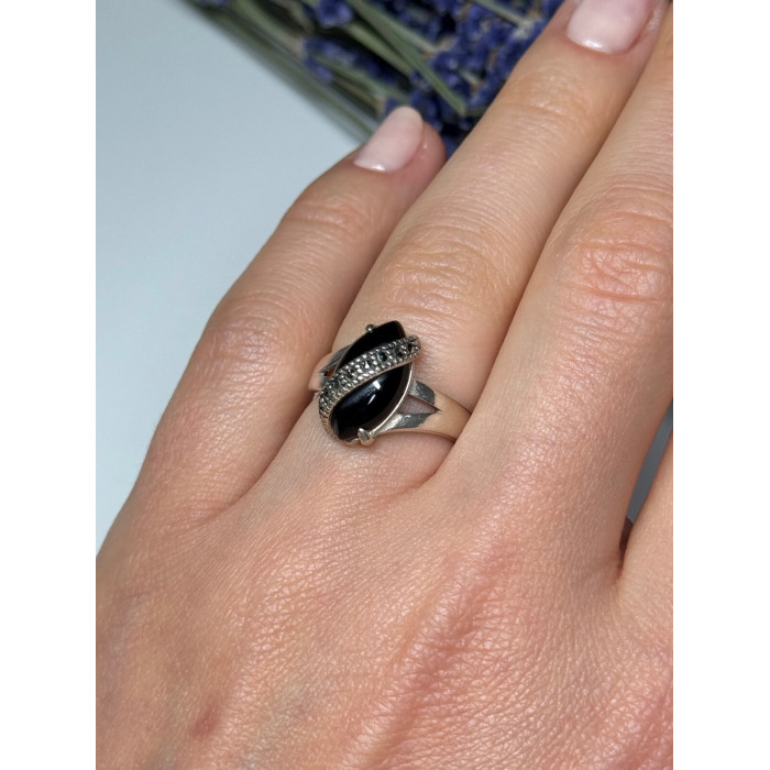925 Sterling Silver Onyx & Marcasite Ring Size 5