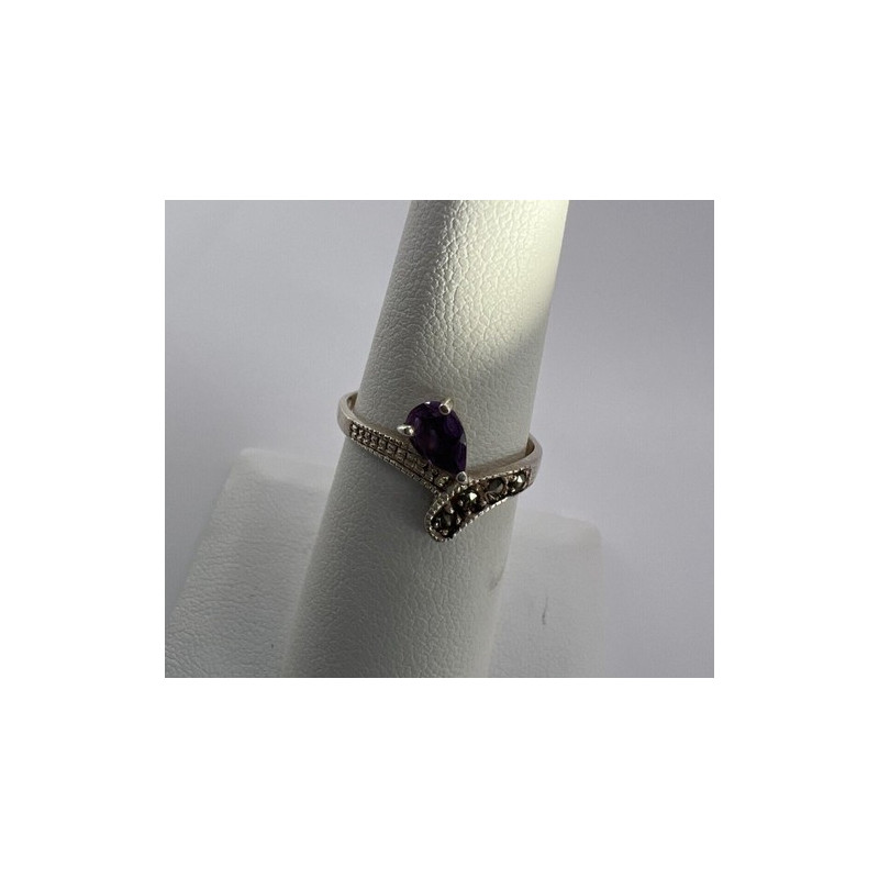 925 Sterling Silver With Amethyst & Marcasite Ring Size 5.5