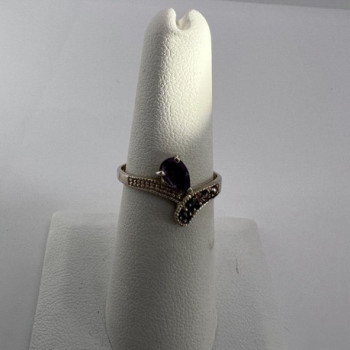 925 Sterling Silver Amethyst & Marcasite Ring Size 5.5