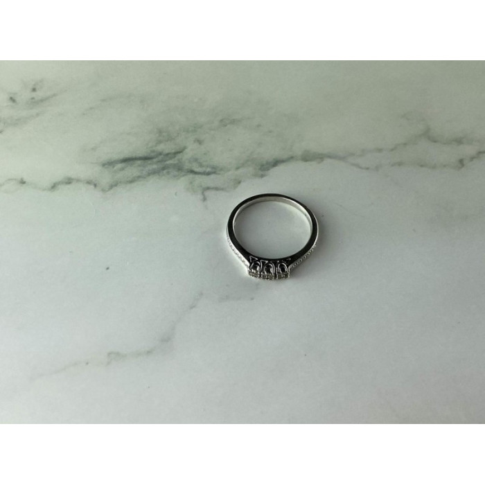 925 Sterling Silver White Topaz Ring Size 6.5