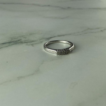 925 Sterling Silver White Topaz Ring Size 6.5