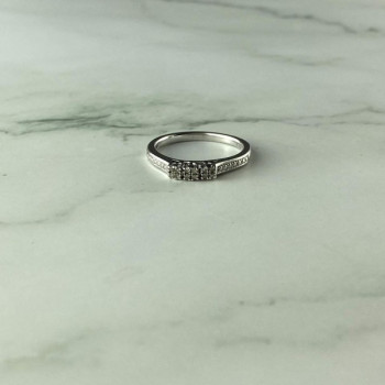 925 Sterling Silver White Topaz Ring Size 6.5
