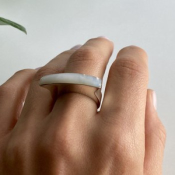 925 Sterling Silver Mother OF Pearl Ring Size 8.5