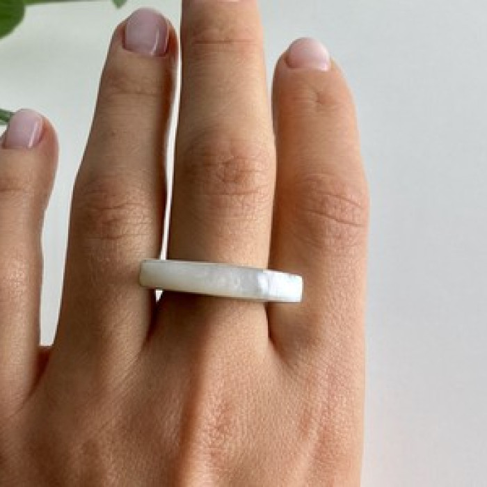 925 Sterling Silver Mother OF Pearl Ring Size 8.5