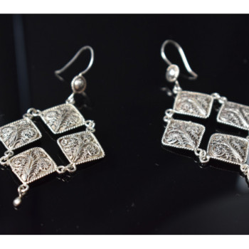 Vintage 925 Sterling Silver Earrings