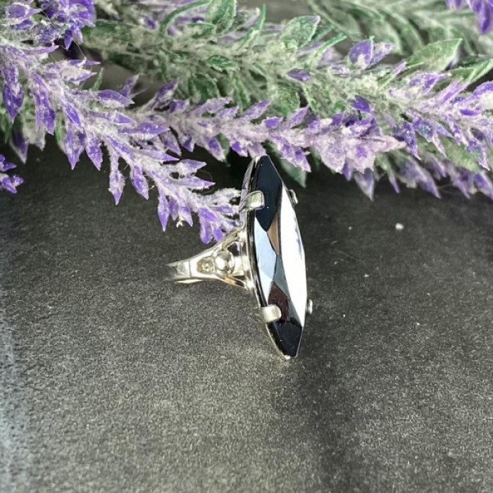 925 Sterling Silver Hematite Ring Size 5.5