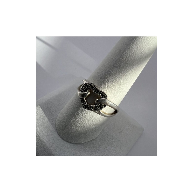 925 Sterling Silver & Marcasite Heart Ring Size 9