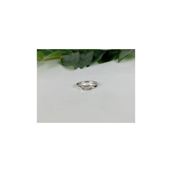 925 Sterling Silver White Sapphire Ring Size 6.5